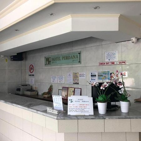 Hotel Perdana Лавас Екстериор снимка