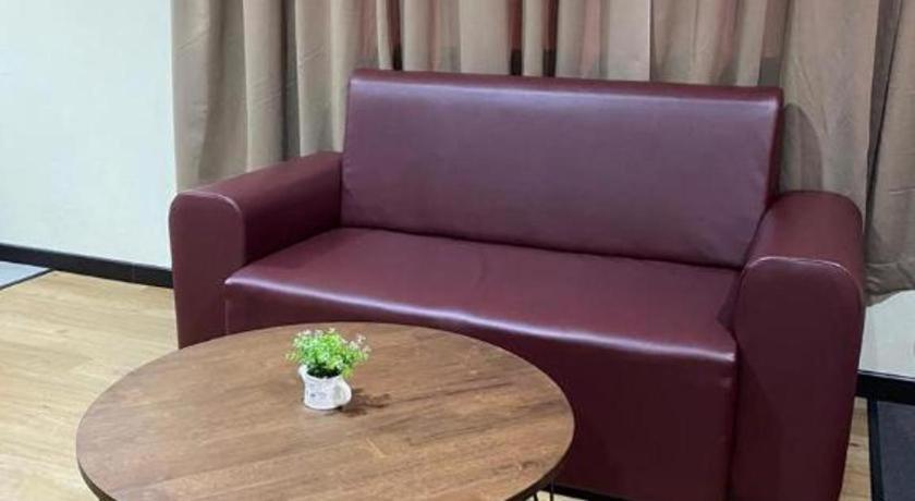 Hotel Perdana Лавас Екстериор снимка