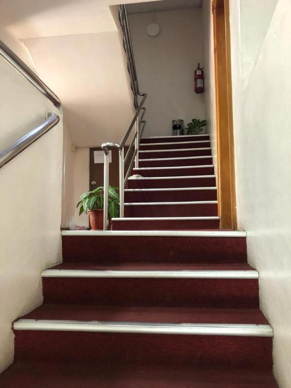 Hotel Perdana Лавас Екстериор снимка